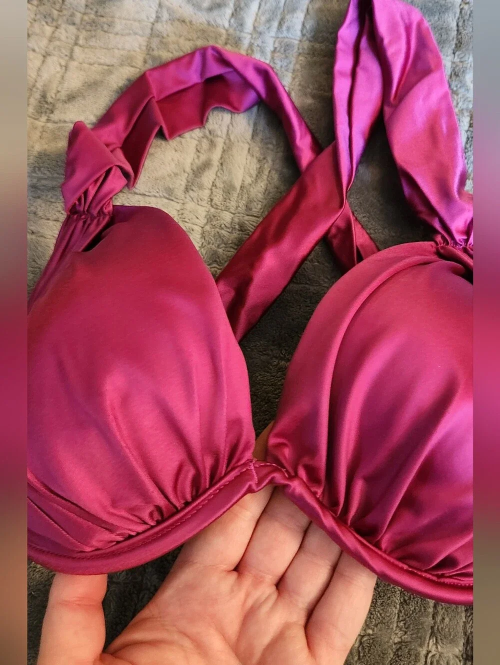 La Blanca sleek plunge